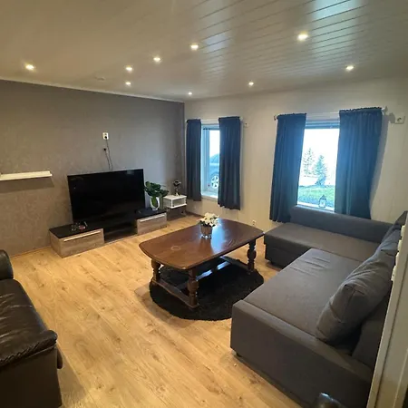 With Sea Views, Close To The Atlantic Ocean Road * Lyngstad